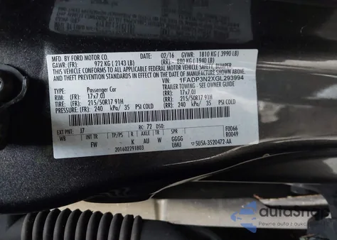 2016 Ford Focus Titanium z USA, uszkodzony, nr VIN 1FADP3N2XGL293994